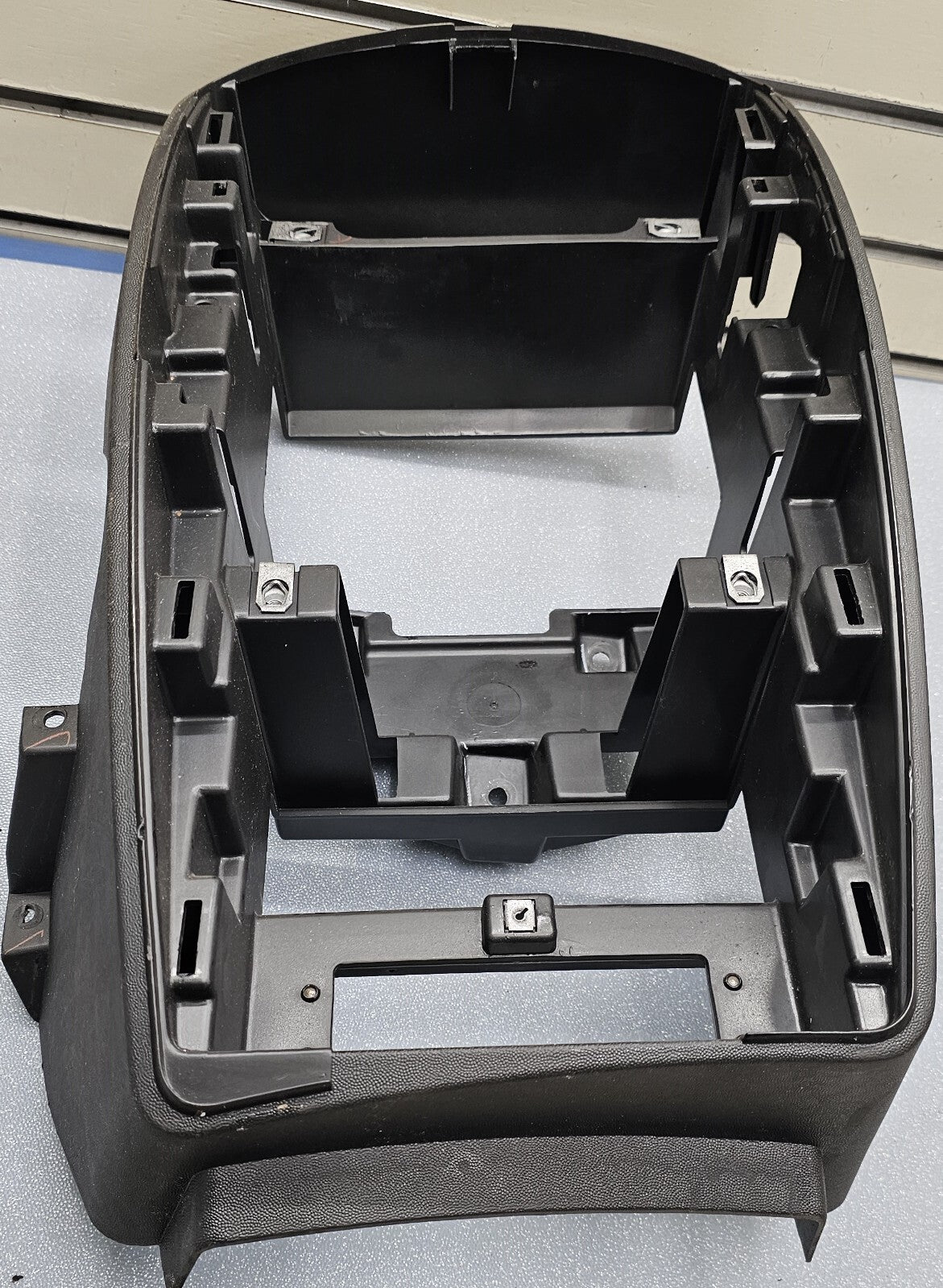 🔥03-07 CTS/SRX Center Dash Panel Radio Frame Housing Trim Bezel Support Ebony