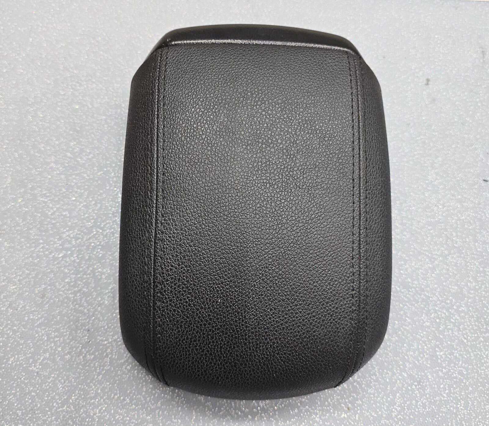 🔥13-16 Cruze Front Center Console Arm Rest Lid Cover Top Pad Assembly Black OEM