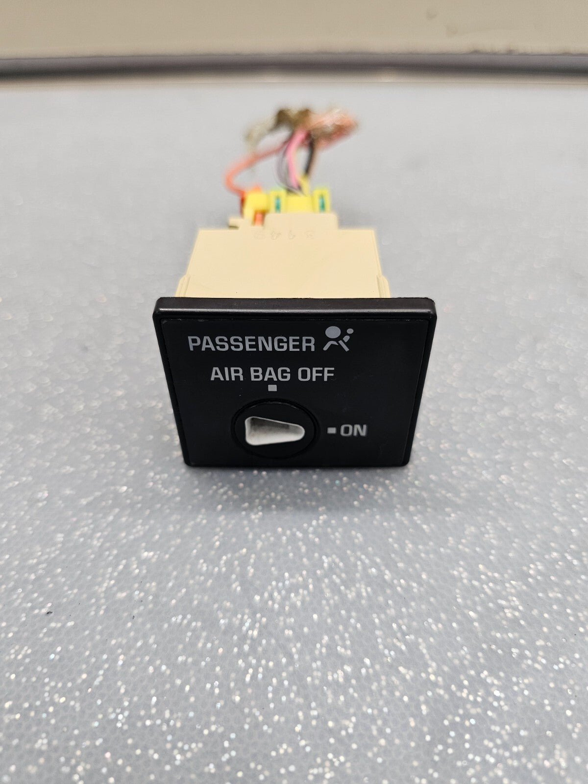 🔥99-02 Chevy Silverado Sierra DASH RIGHT PASSENGER ARBAG SWITCH Radio Assembly