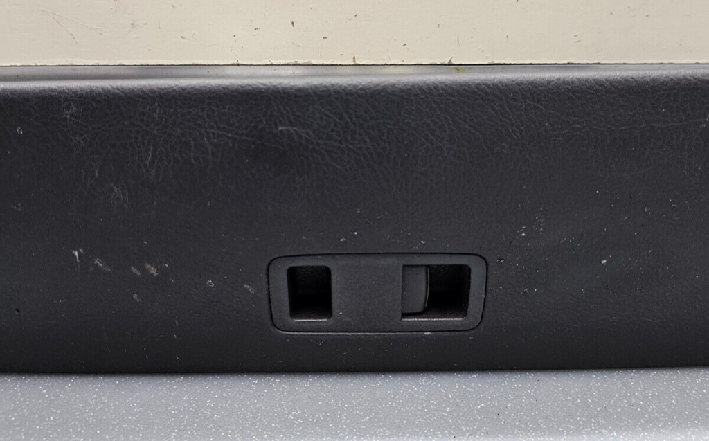 🔥04-05 Kia Sedona Dash Upper Glove Box Storage Compartment Assembly Black OEM