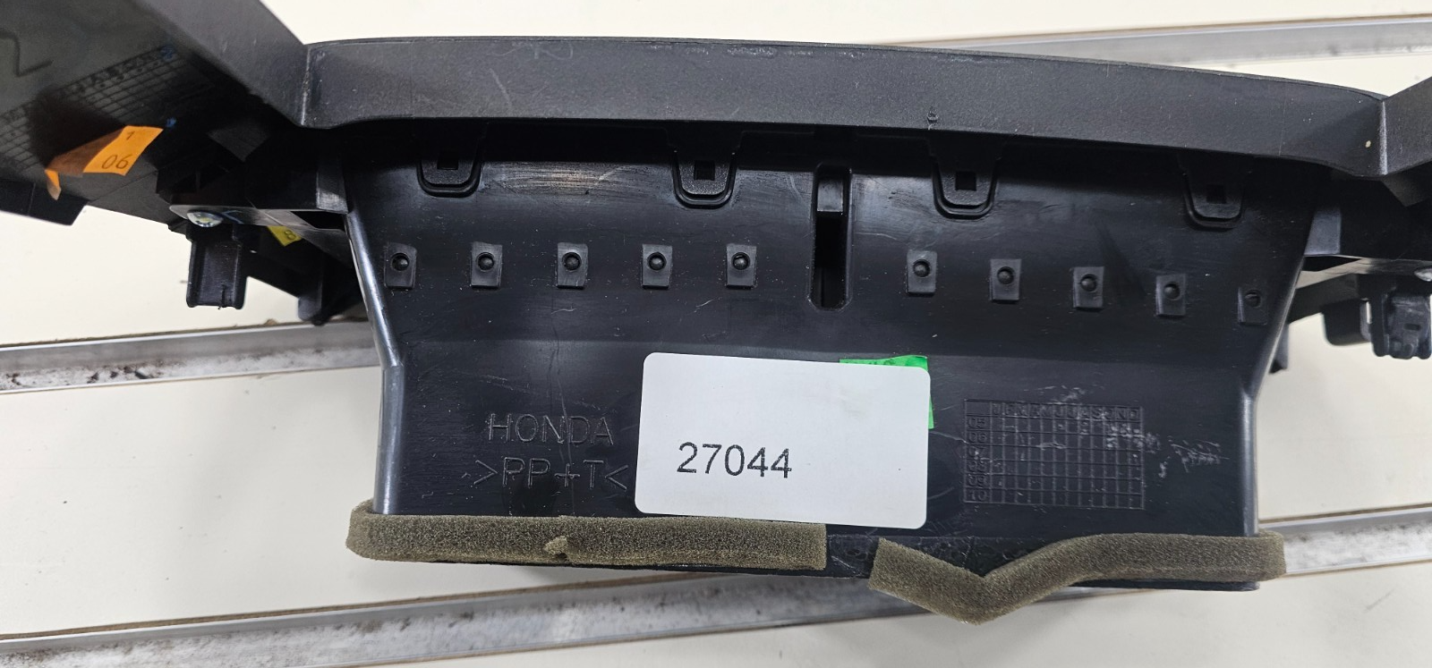 🔥06-08 HONDA PILOT Honda Pilot Radio Climate Dash Trim Bezel Silver/Black