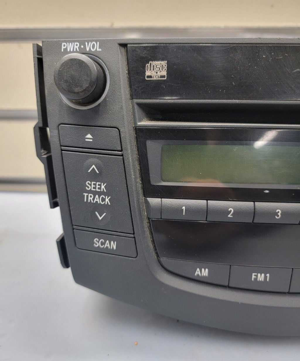 🔥06-08 Toyota Rav4 Dash AM FM Radio Display Stereo MP3 CD Player Assembly OEM
