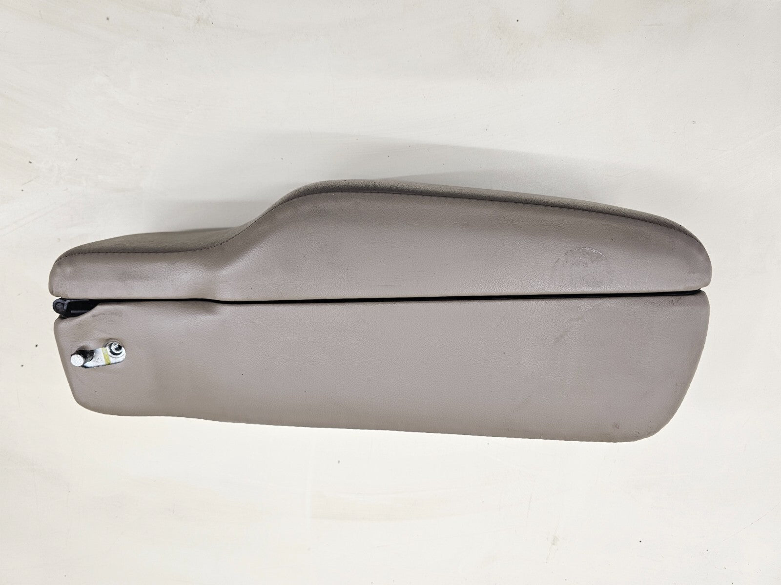 🔥95-03 Buick Park Avenue Front Center Console Arm Rest Lid Storage Leather Tan