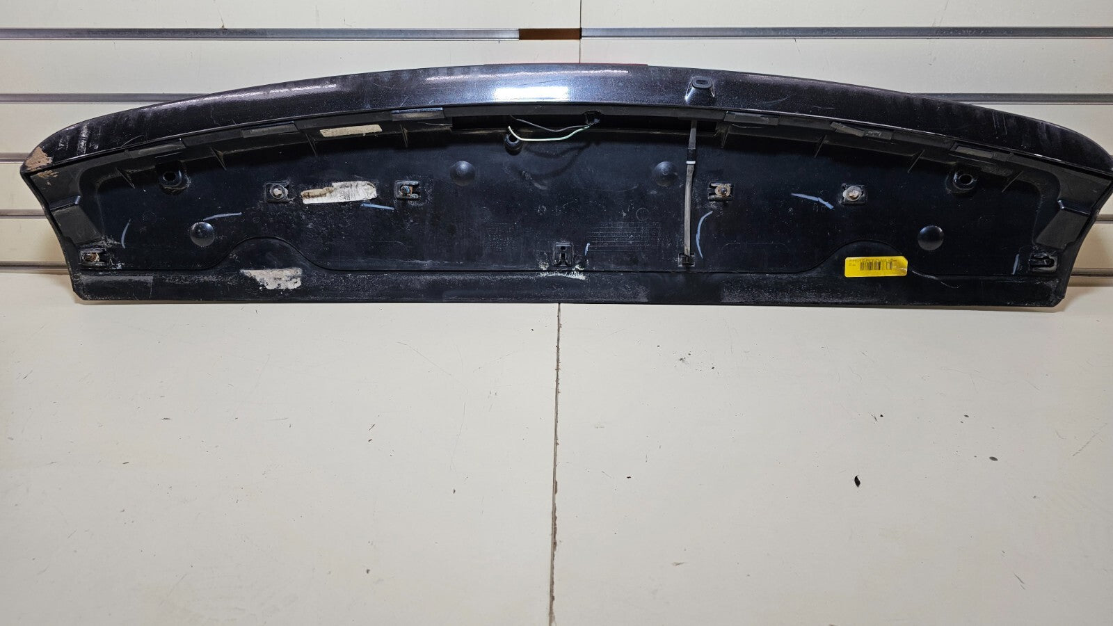 🔥11-20 Grand Caravan Rear Upper Hatch Spoiler Wing Mount Break Light Black OEM