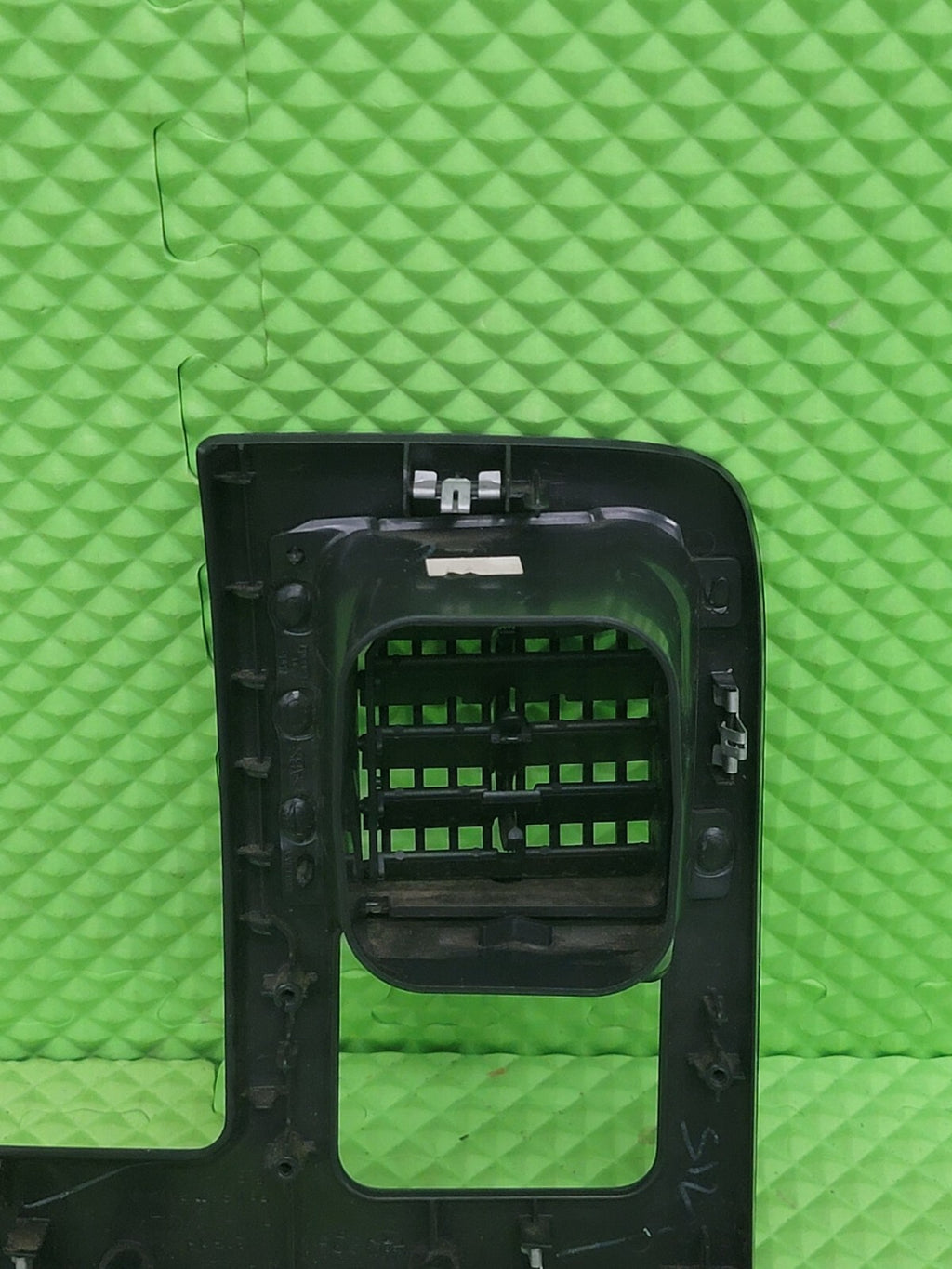 🔥02-05 Dodge RAM Front Left Driver Side A/C Heat Air Vent Taupe BLACK VT7