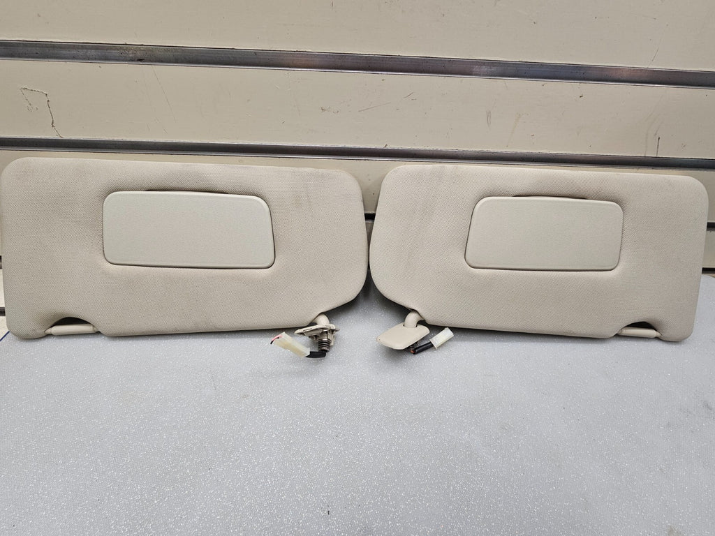 🔥2007-2012 Nissan Altima Sun Visor driver and passenger set gray - lighted OEM