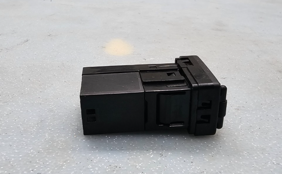 🔥12-14 Toyota Camry AUX USB Outlet Jack Adapter Stereo Assembly OEM