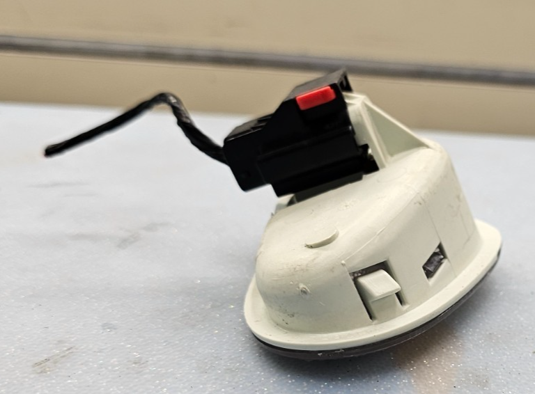 🔥96-00 Caravan Voyager Town Country Right Passenger Door Panel Light Lamp Tan