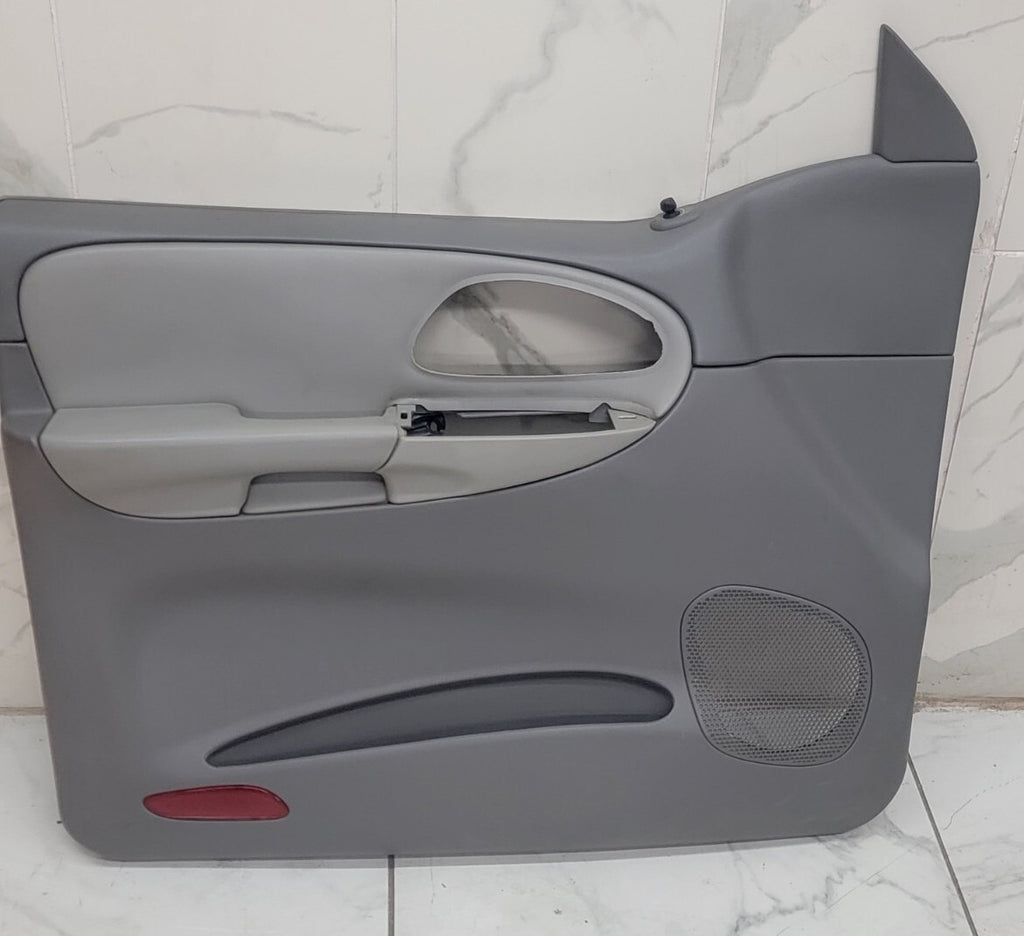 🔥02-09 CHEVY TRAILBLAZER Door Panel  Front LEFT Driver armrest GRAY - silver D8