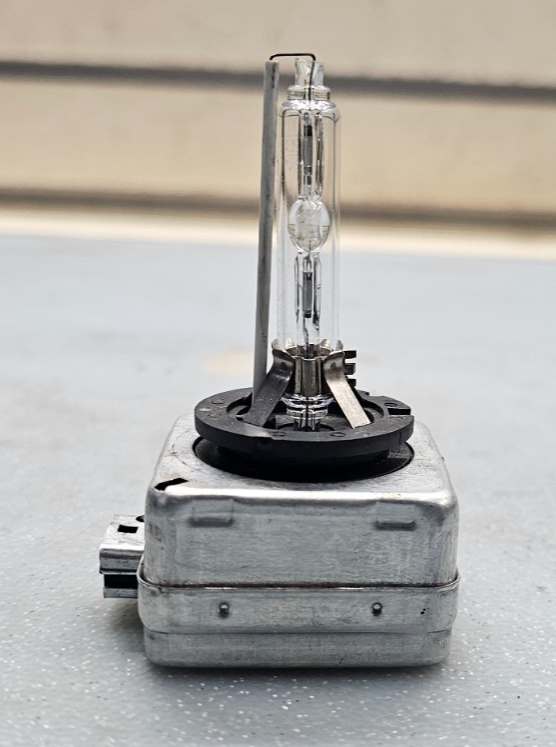🔥02-14 VOLVO XC90 HID Xenon Headlight Bulb E4 10000K D3S 35W 09J D0T OEM