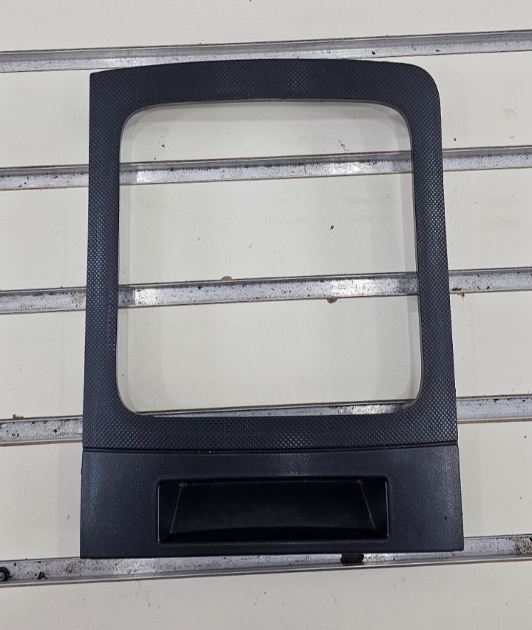 🔥05-10 Grand Cherokee Center Console Gear Shifter Indicator Bezel Trim Black