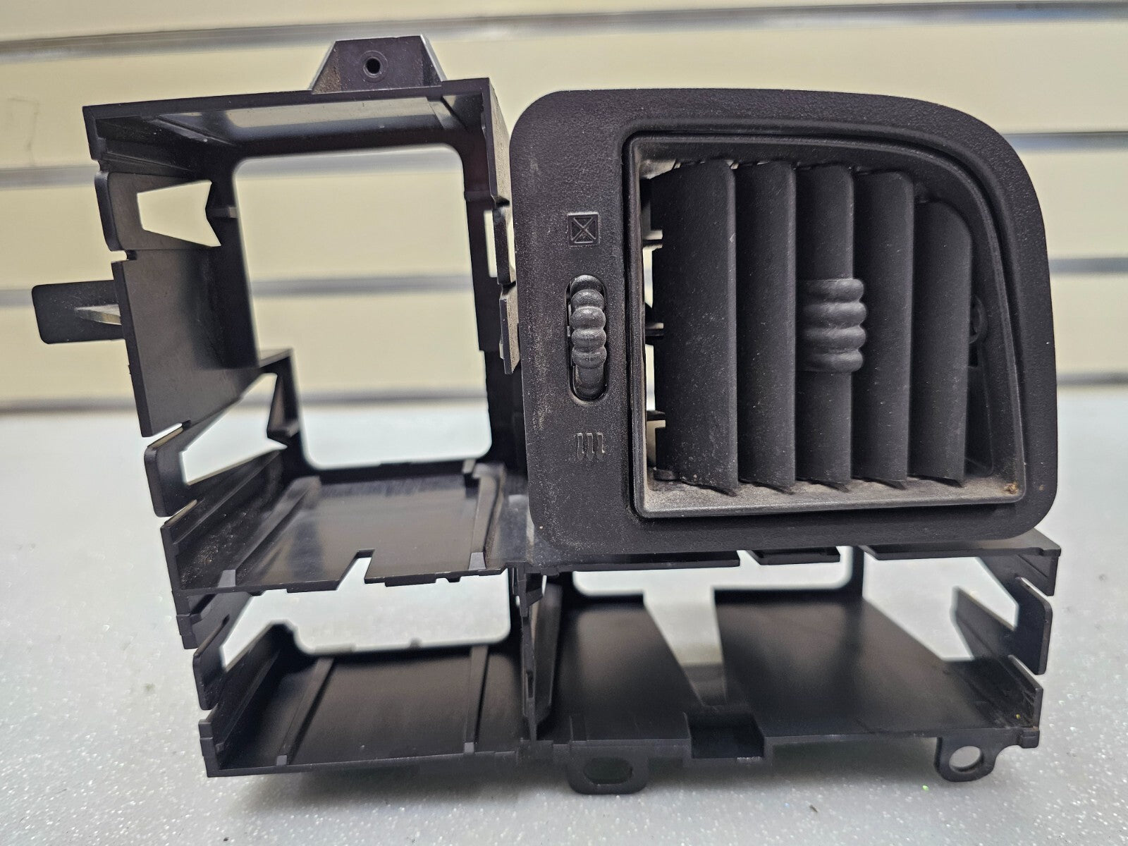 🔥99-06 Chevy Silverado Sierra Headlight Switch left Driver Air Vent black HS19
