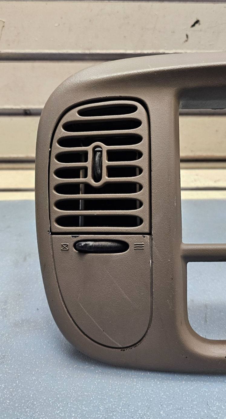 🔥97-03 Ford F150 Center Dash FM Radio Climate Trim Stereo BEZEL Panel DK TAN B1