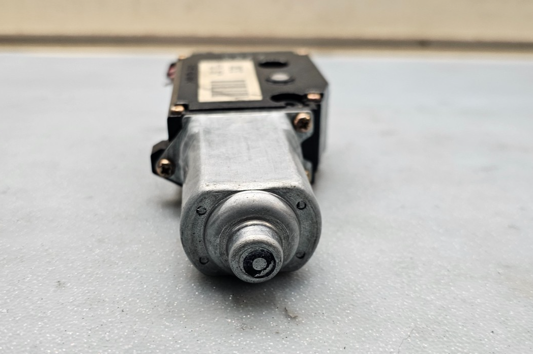 🔥04-15 TITAN ARMADA 04-10 QX56 SUNROOF MOON ROOF POWER REGULATOR MOTOR ASSEMBLY