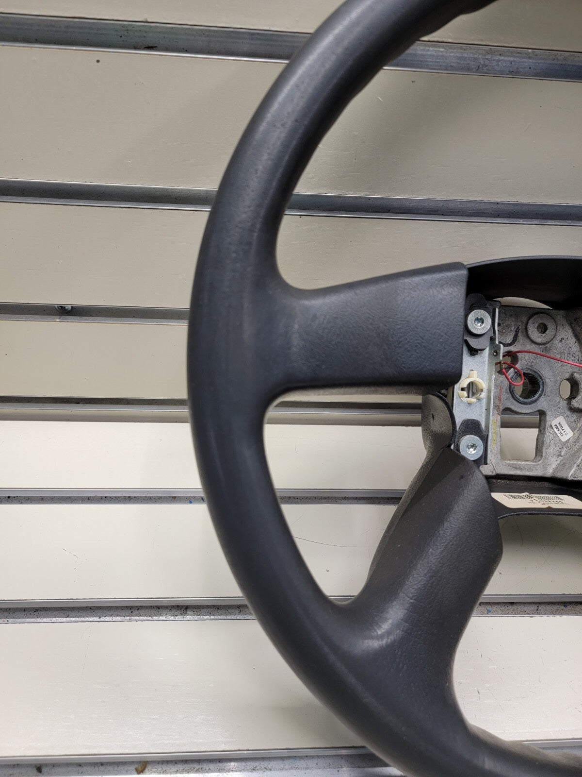 🔥03-06 SILVERADO SIERRA YUKON TAHOE SUBURBAN STEERING WHEEL LEATHER BLACK