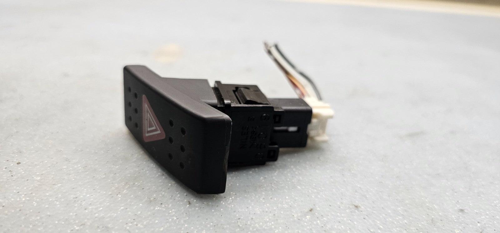 🔥12-15 Kia Rio Hazard Warning Light Control Switch Button Assembly Black