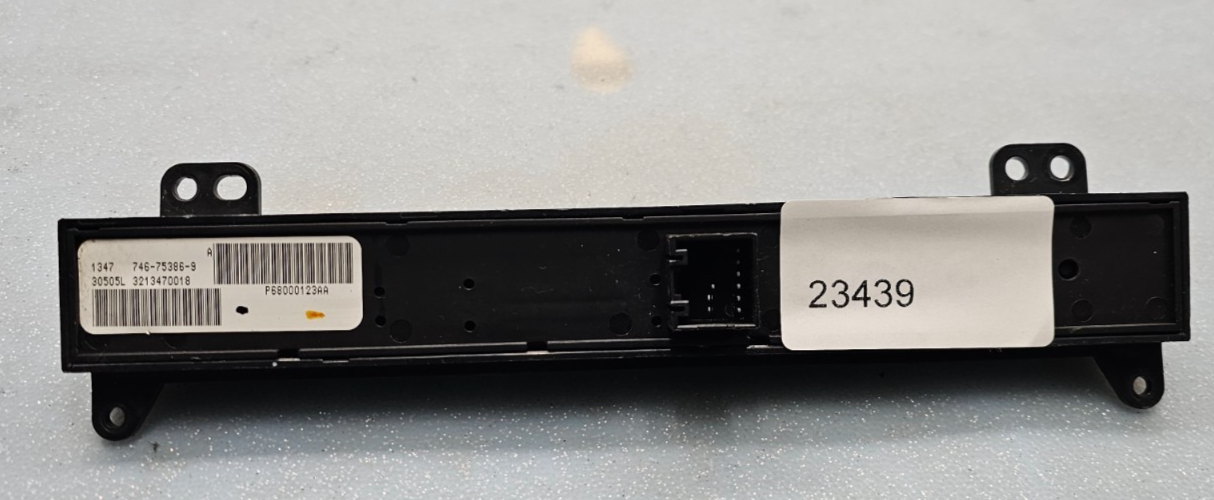 🔥06-07 Grand Cherokee Commander Information Switch Control Instrument Panel