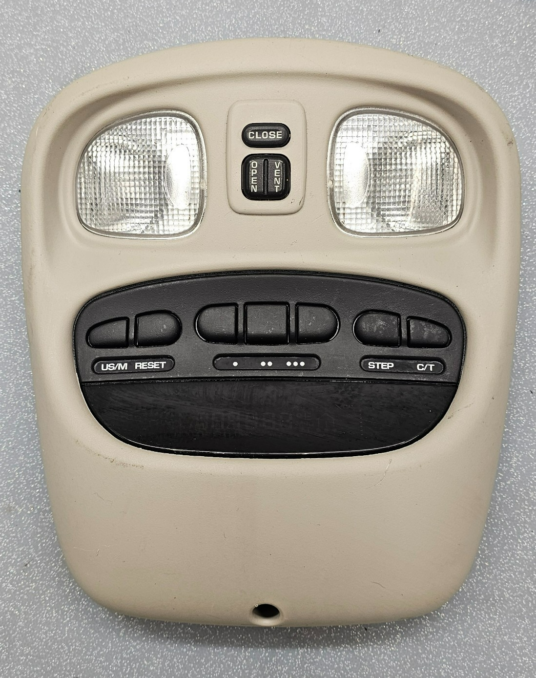 99-04  Chrysler 300m Sunroof Switch Overhead Dome light  Tan