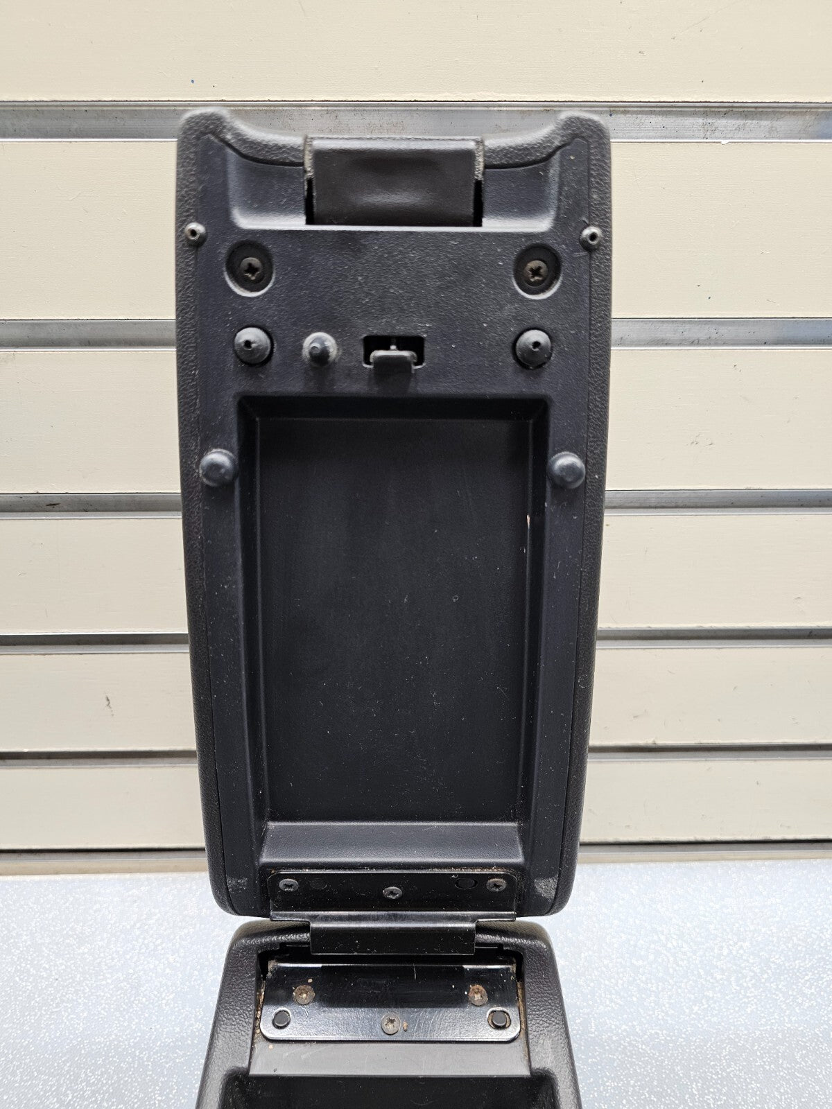 🔥04-12 GMC Canyon Chevy Colorado Center Console Arm Rest Lid BLACK OEM