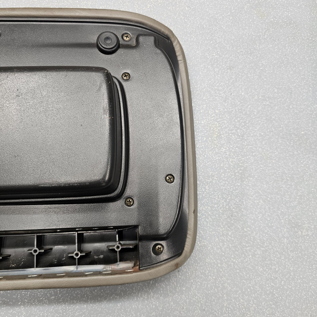 🔥01-02 Yukon Escalade Center Console Armrest Lid Cover Assembly LIGHT TAN L8