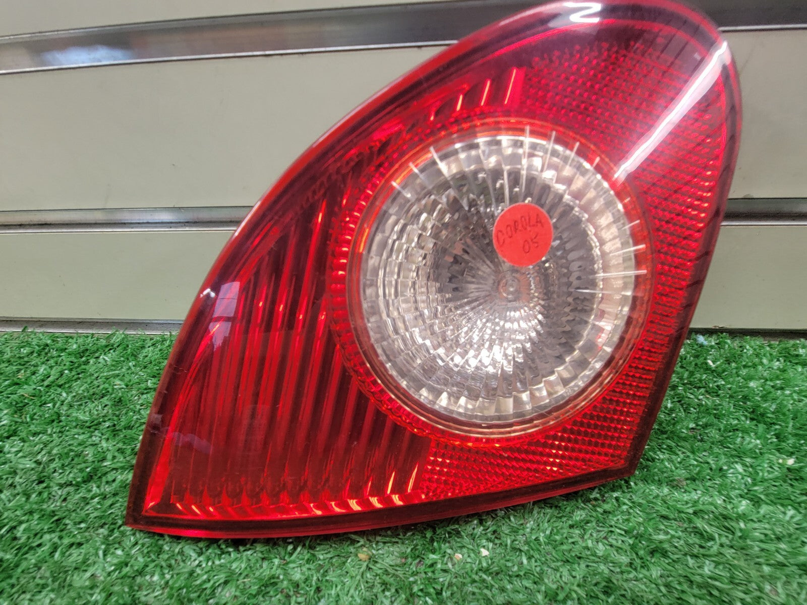 🔥03-08 Toyota Corolla Left Driver Side Tail Light Lamp Assembly Chrome Mounted