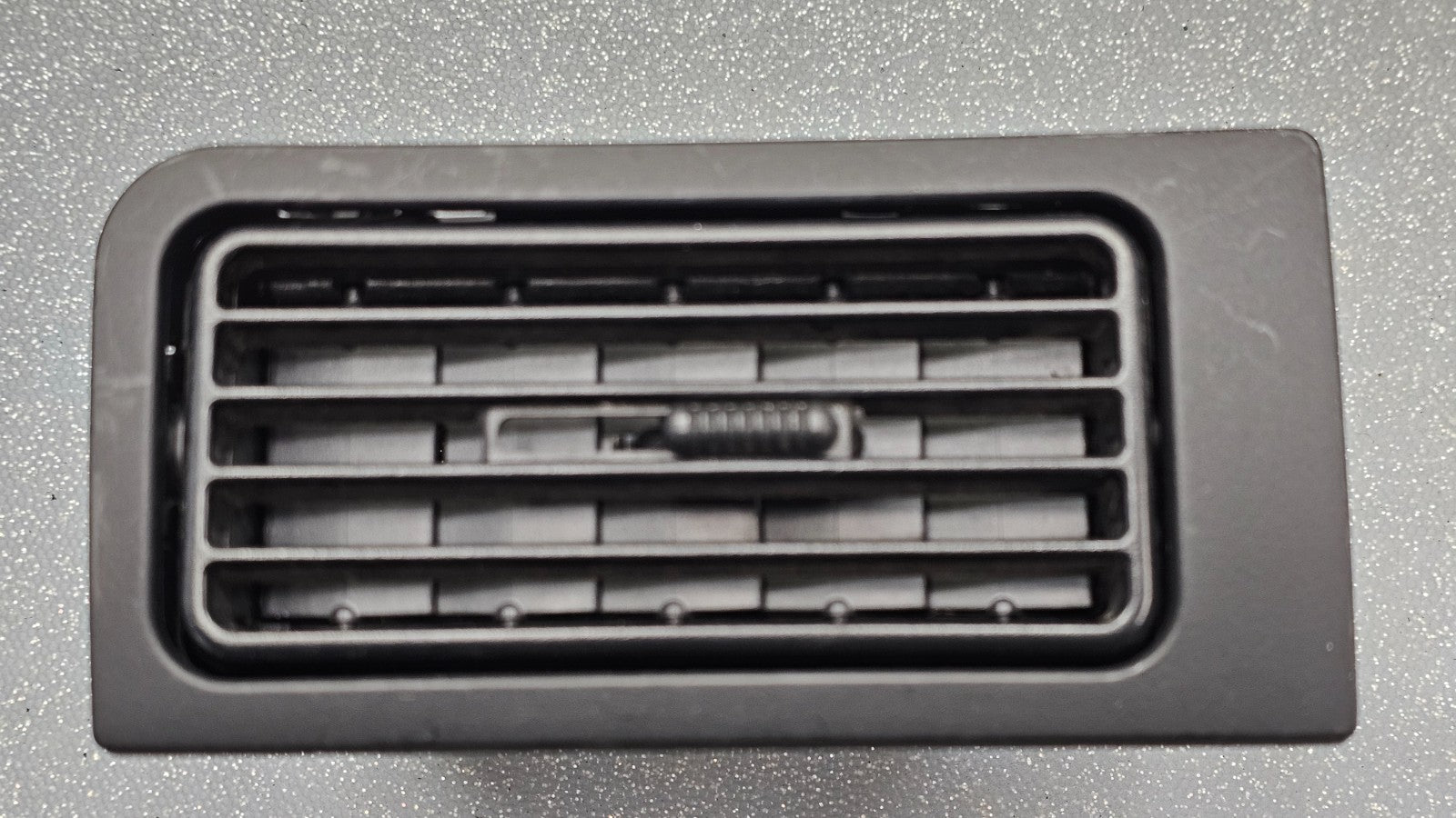 🔥05-07 FORD FOCUS Dash Center AC A/C HVAC AIR Vent HEATER Panel Bezel BLACK
