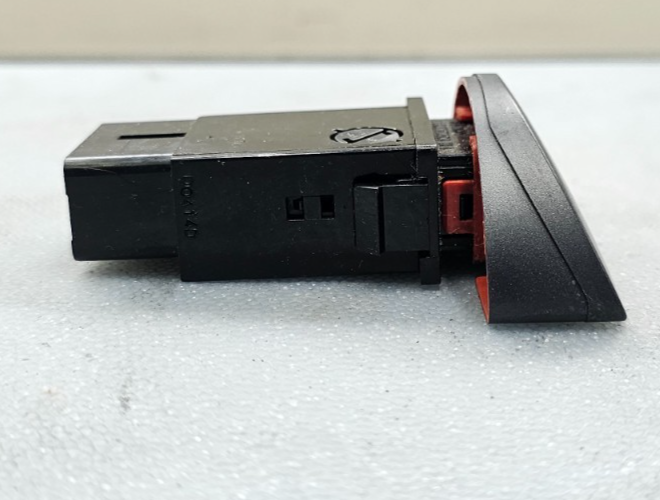 🔥10-11 Kia Soul Hazard Flasher Emergency Light Control Switch Button Assembly
