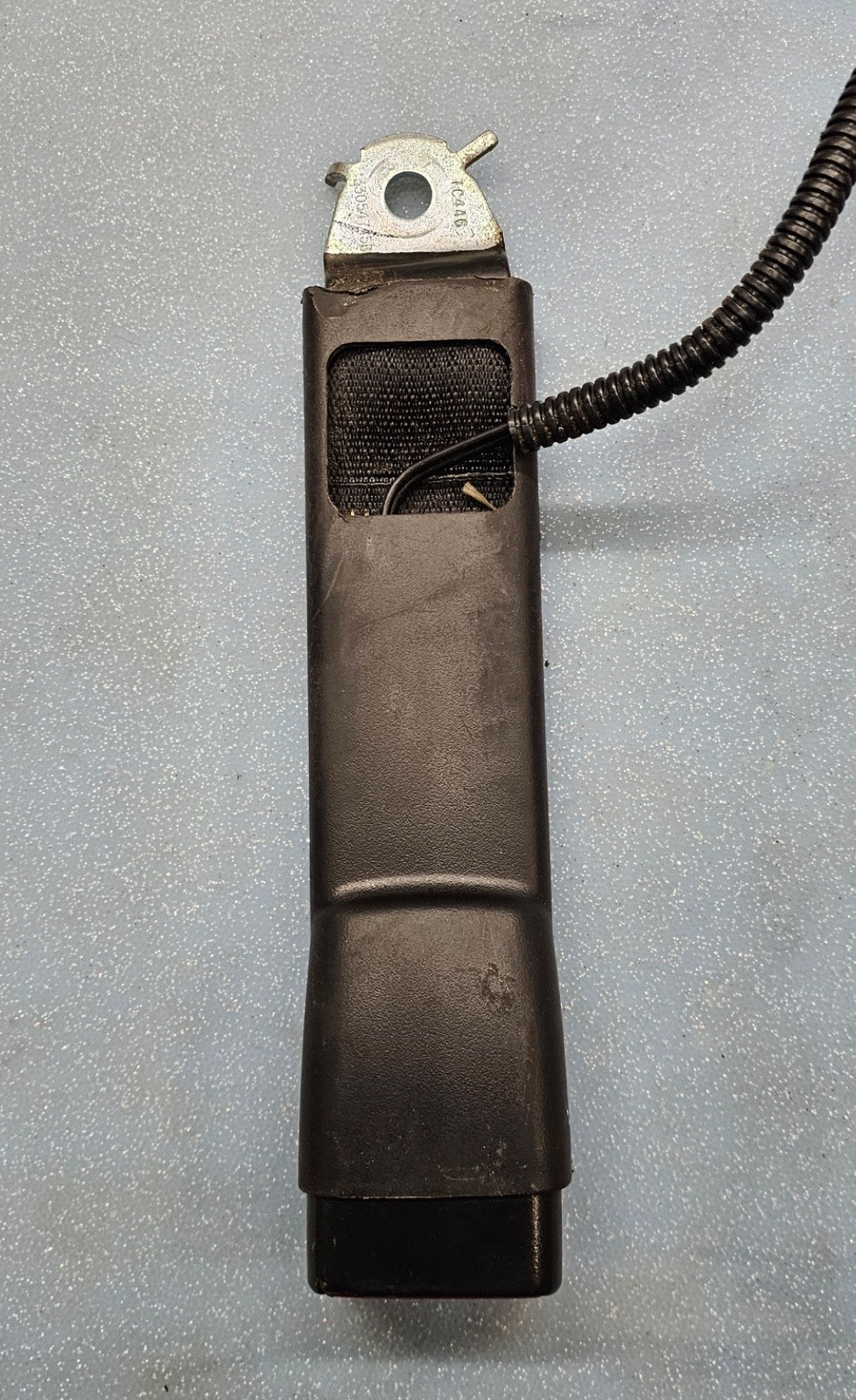 🔥07-14 Tahoe Silverado Front Left Driver Seat Belt Seatbelt Buckle Black OEM