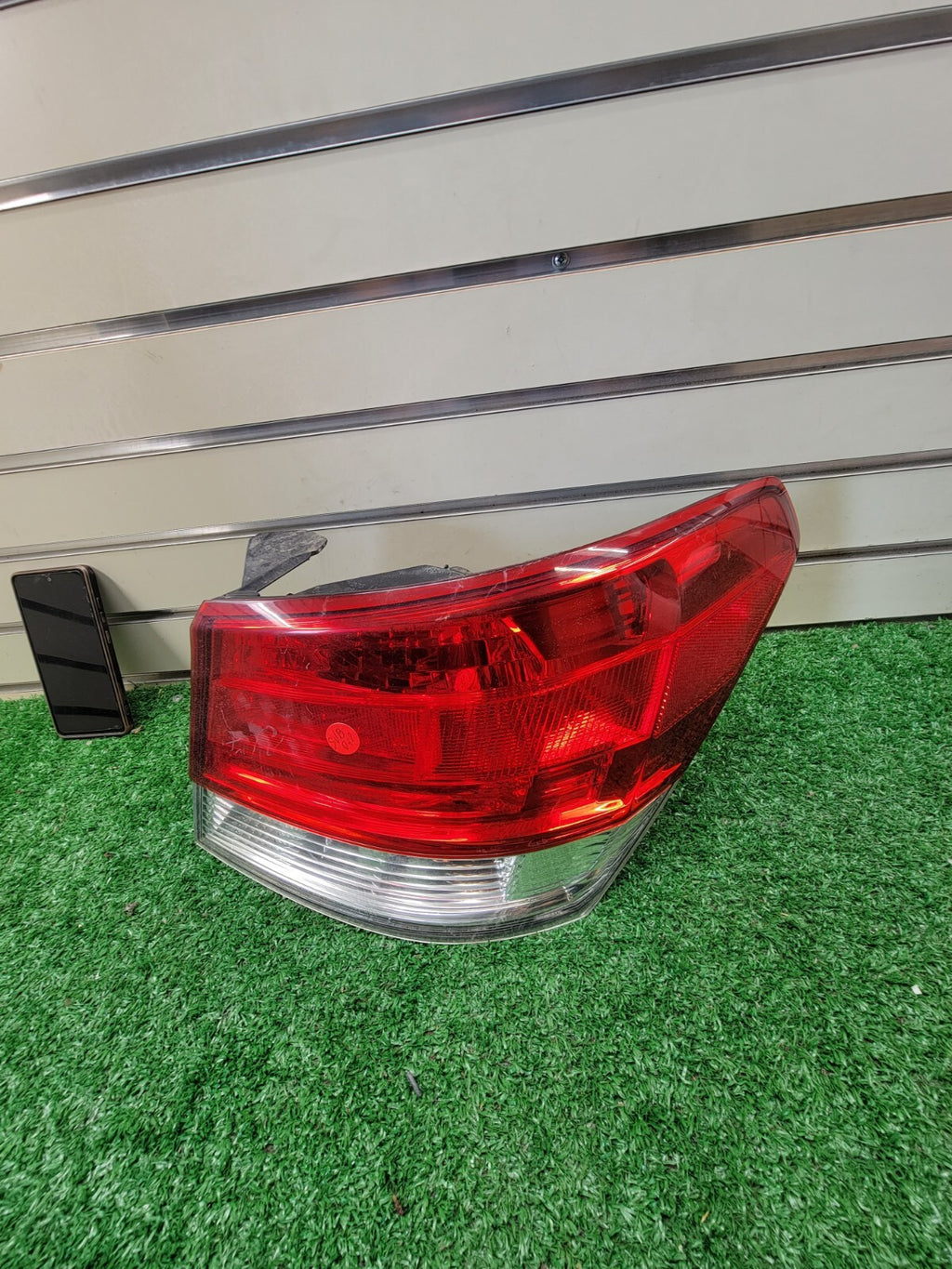 🔥10-14 Subaru Legacy Outback Tail Light Assembly Right Passenger Side Outer