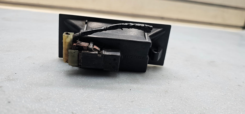 🔥2005-2007 Honda Odyssey license plate light Assembly OEM C102 BLACK
