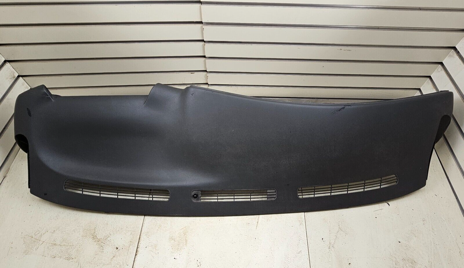 99-06 SILVERADO SIERRA TAHOE Upper Dash Cap Cover Top Dashboard Pad DK GRAY DP1