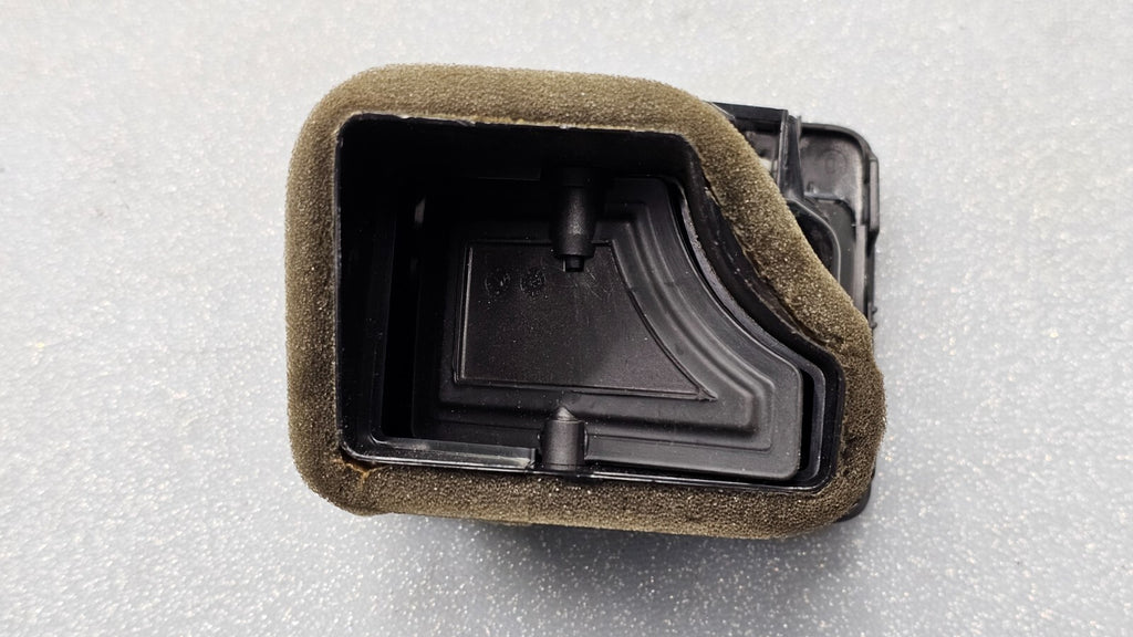 🔥06-10 VW JETTA GOLF CENTER DASH LEFT DRIVER AC A/C AIR VENT HEATER PANEL BLACK