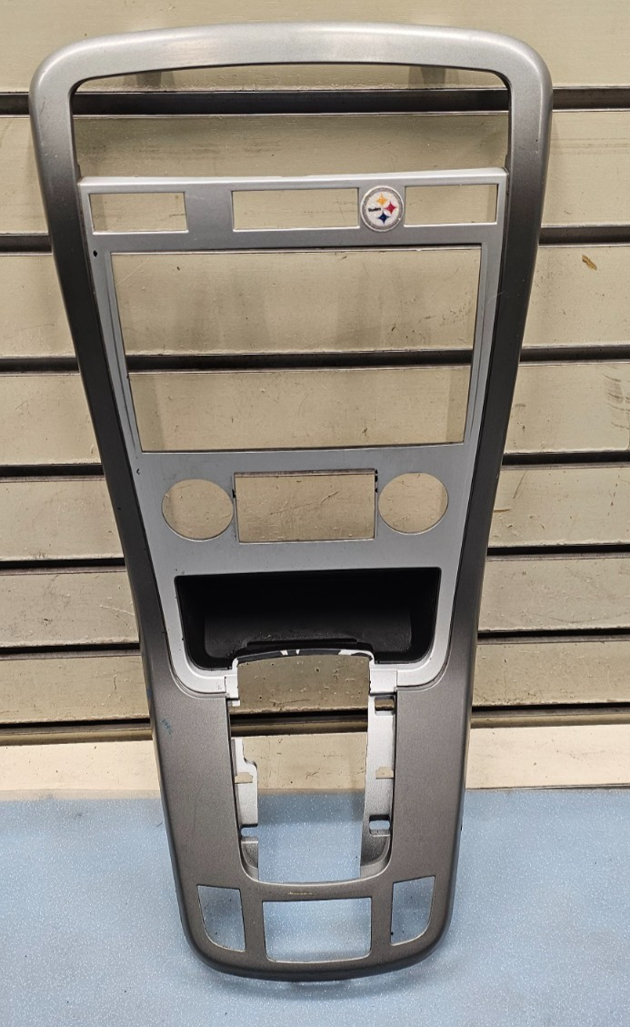 🔥07-09 Chevrolet Equinox Center Dash Radio Climate Bezel Surround Trim silver
