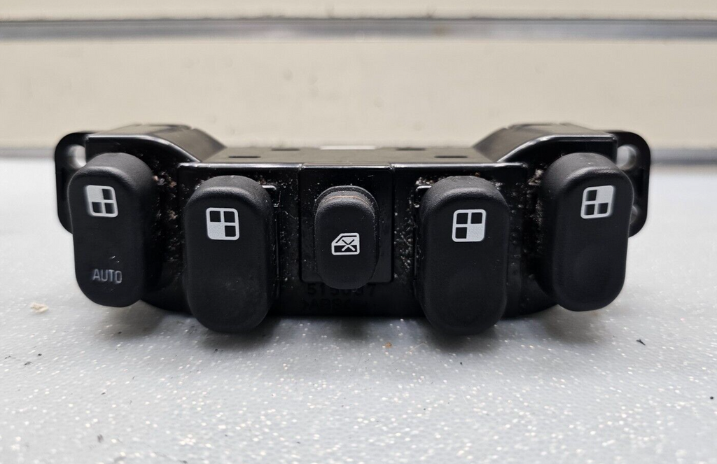 🔥05-08 Chevy Equinox HHR Left Driver Master Power Window Switch Assembly OEM