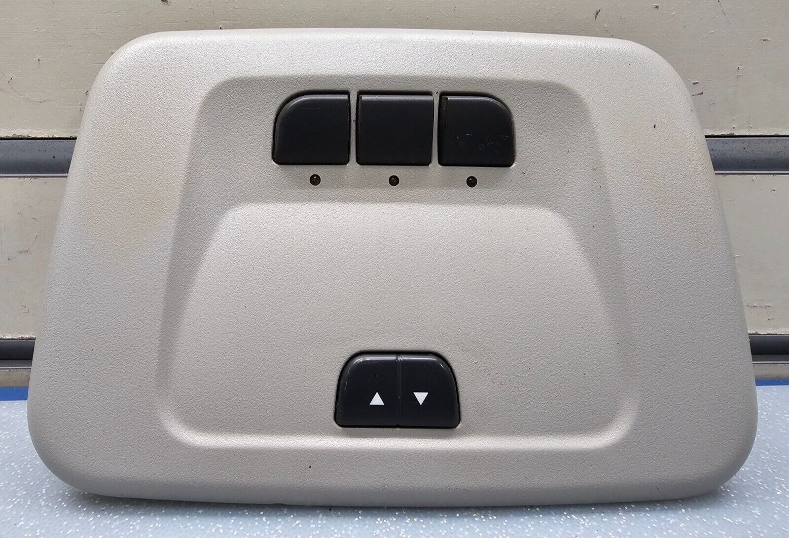 13-16 Impala Center Overhead Console Dome Map Light Lamp Cubby Assembly LT Gray