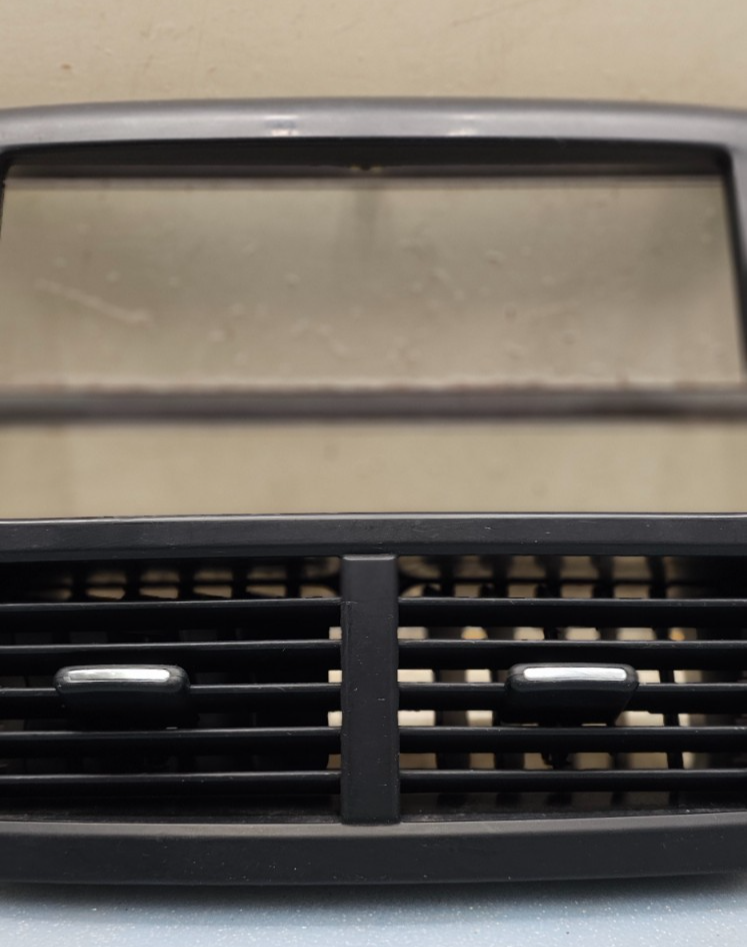 🔥08-14 FORESTER IMPREZA CENTER DASH AM FM RADIO STEREO BEZEL TRIM PANEL SILVER