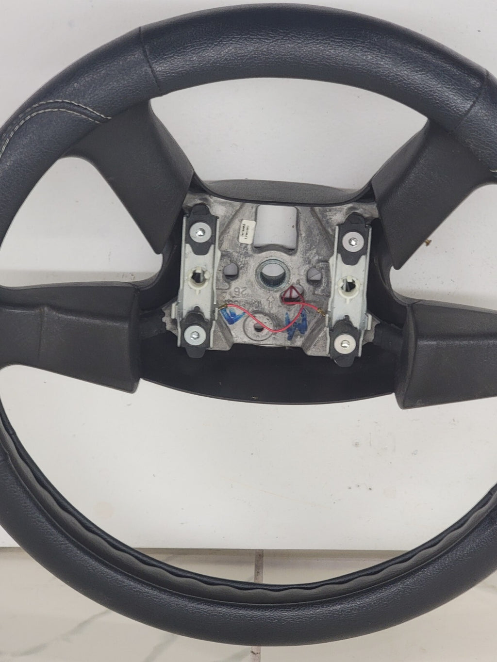 🔥03-06 SILVERADO SIERRA YUKON TAHOE SUBURBAN STEERING WHEEL LEATHER BLACK