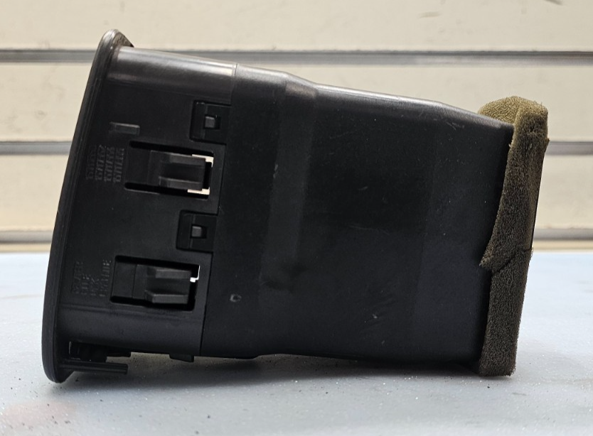 🔥99-06 Silverado Tahoe Dash Right Passenger Air Vent A/C AC HVAC Heater Black