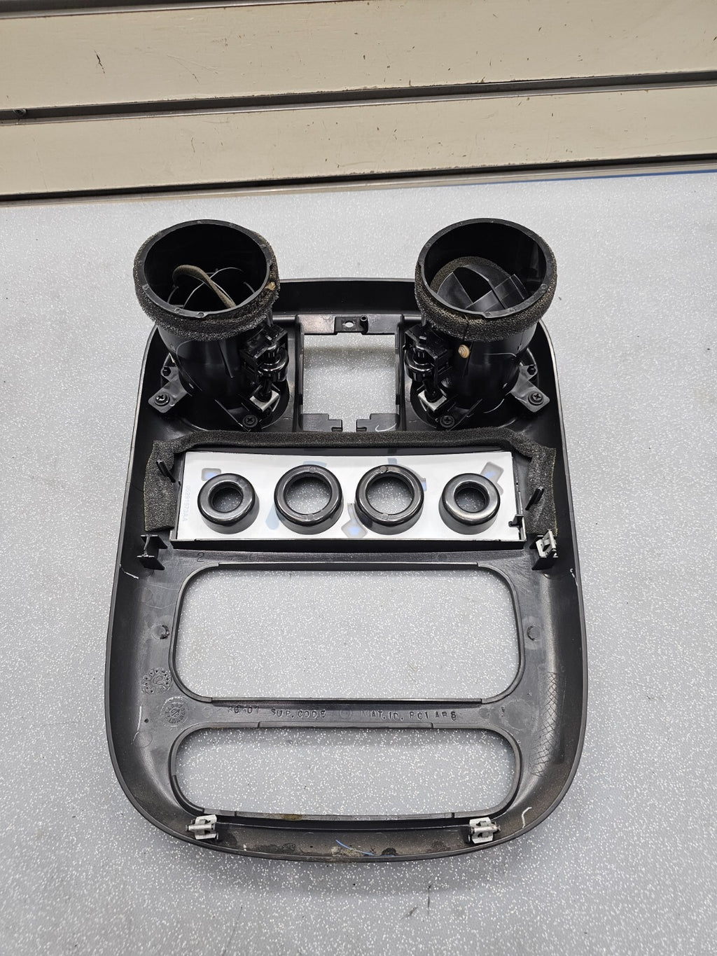 🔥01-05 Chrysler PT CRUISER Dash Radio Bezel Climate Trim Panel BLACK B17