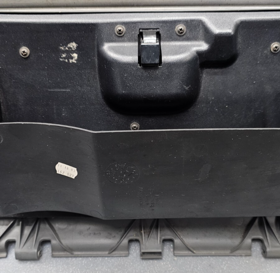 🔥01-10 PT CRUISER Dash Glove Box compartment Instrument Panel Assembly Gray