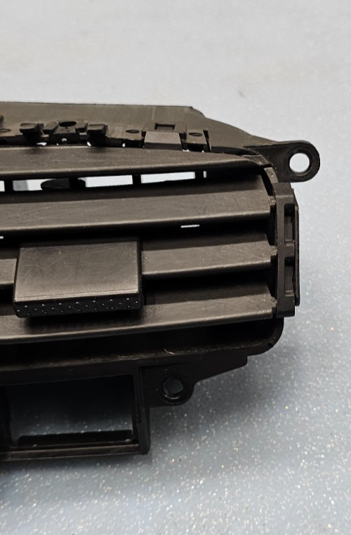 🔥05-06 Chevrolet Equinox Pontiac Torrent Front Dash Hazard AC Air Vent Grill