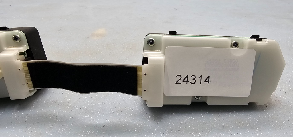 🔥06-10 INFINITI M35 M45 FRONT CENTER AUDIO RADIO CONTROL SWITCH OEM