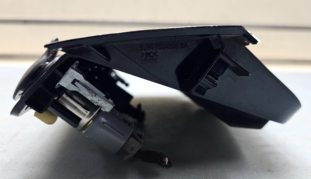 🔥2008-2012 Ford Escape Front Dash Line USB Console Trim Bezel OEM