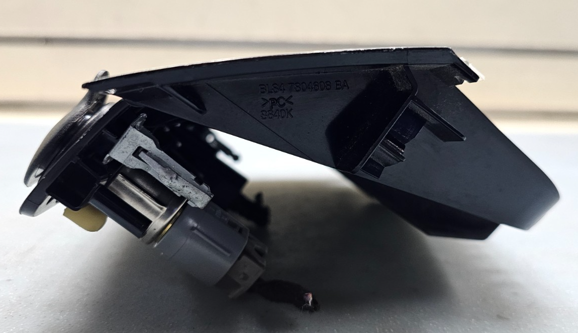 🔥2008-2012 Ford Escape Front Dash Line USB Console Trim Bezel OEM