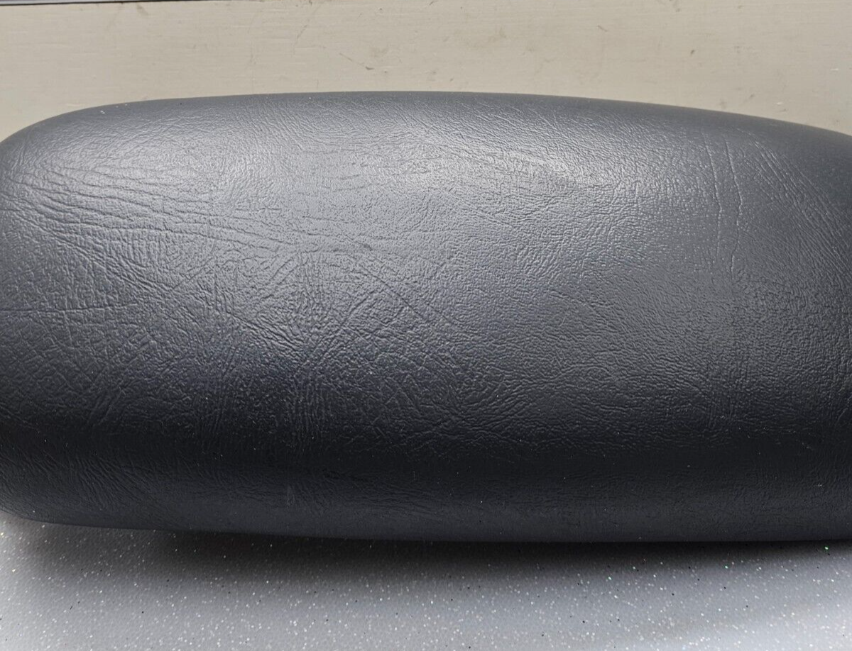 98-04 Chevy BLAZER S10 JIMMY SONOMA Center Console Armrest Cover Lid GRAPHITE L7