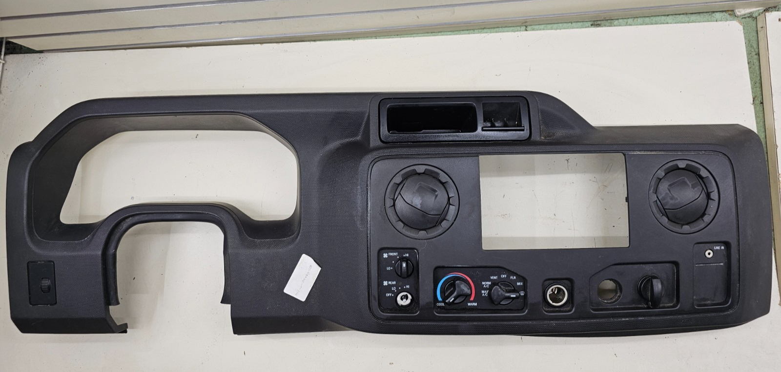 09-14 Ford E150 E250 Dash Instrument Cluster speedometer Trim Bezel Panel Black