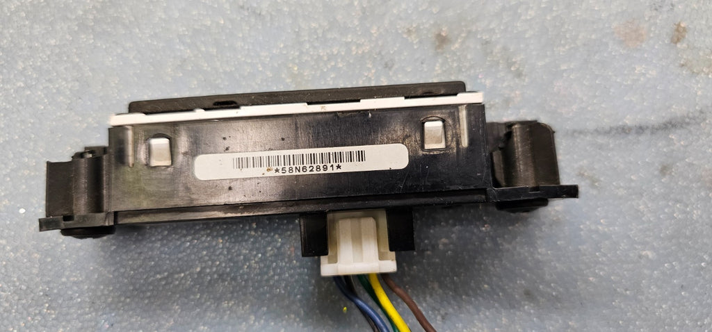 06-08 Grand Prix Dash Passenger Switch Indicator Light Inflator Restraint Module