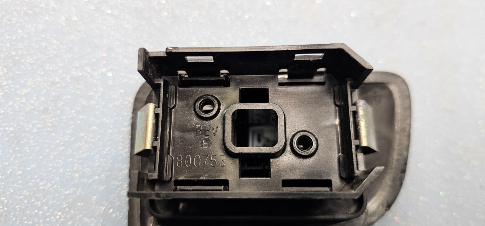 03-06 Silverado Tahoe Suburban Yukon Sierra Right Rear Window Door Switch Black