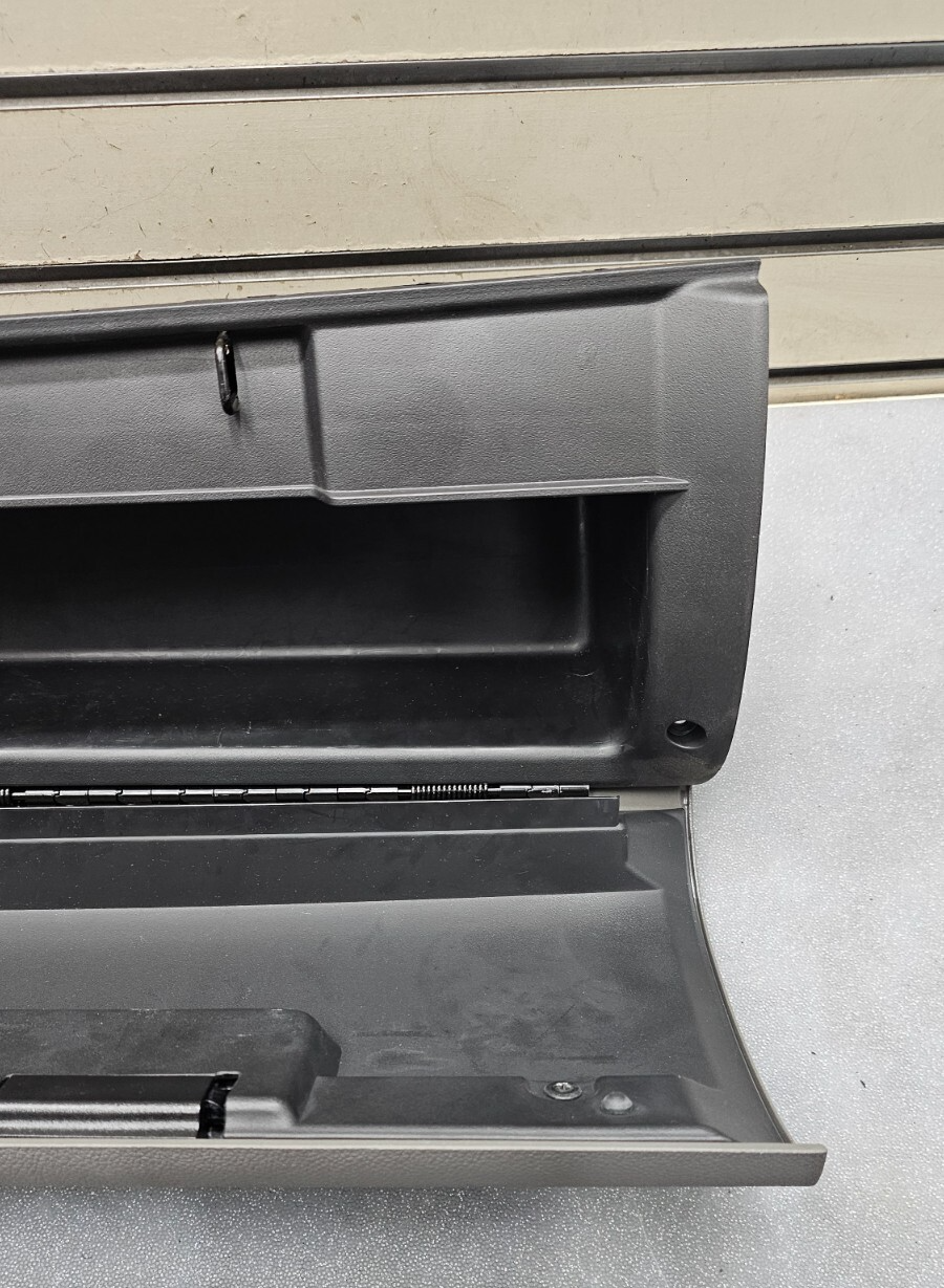 🔥07-13 Silverado SIERRA Dash UPPER GLOVE BOX Storage Compartment Door Gray