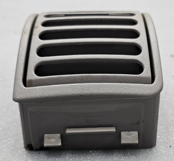 🔥95-99 SILVERADO SUBURBAN TAHOE TRUCK DASH RIGHT PASSENGER AIR VENT HEATER TAN